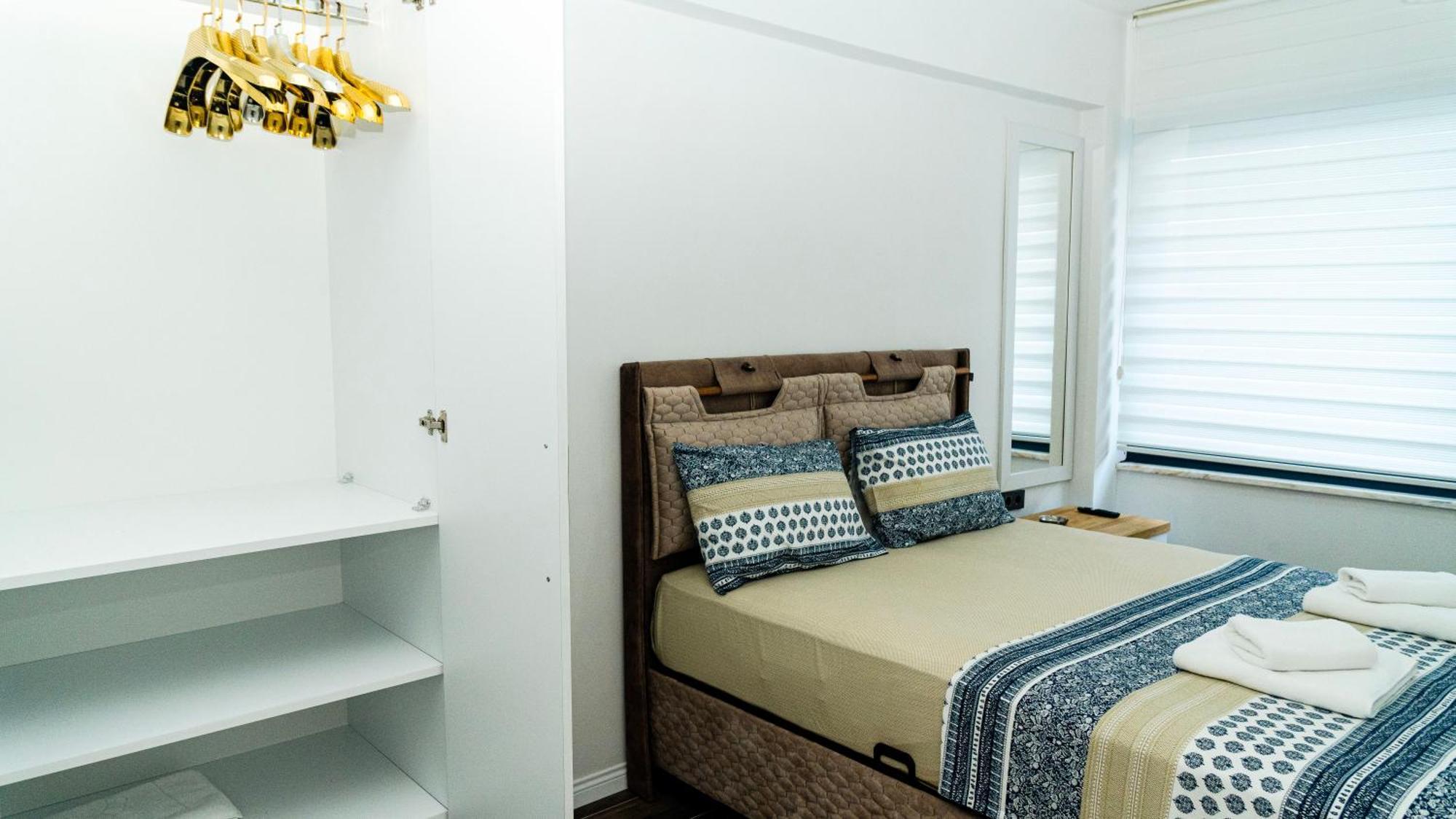 Port Otel *